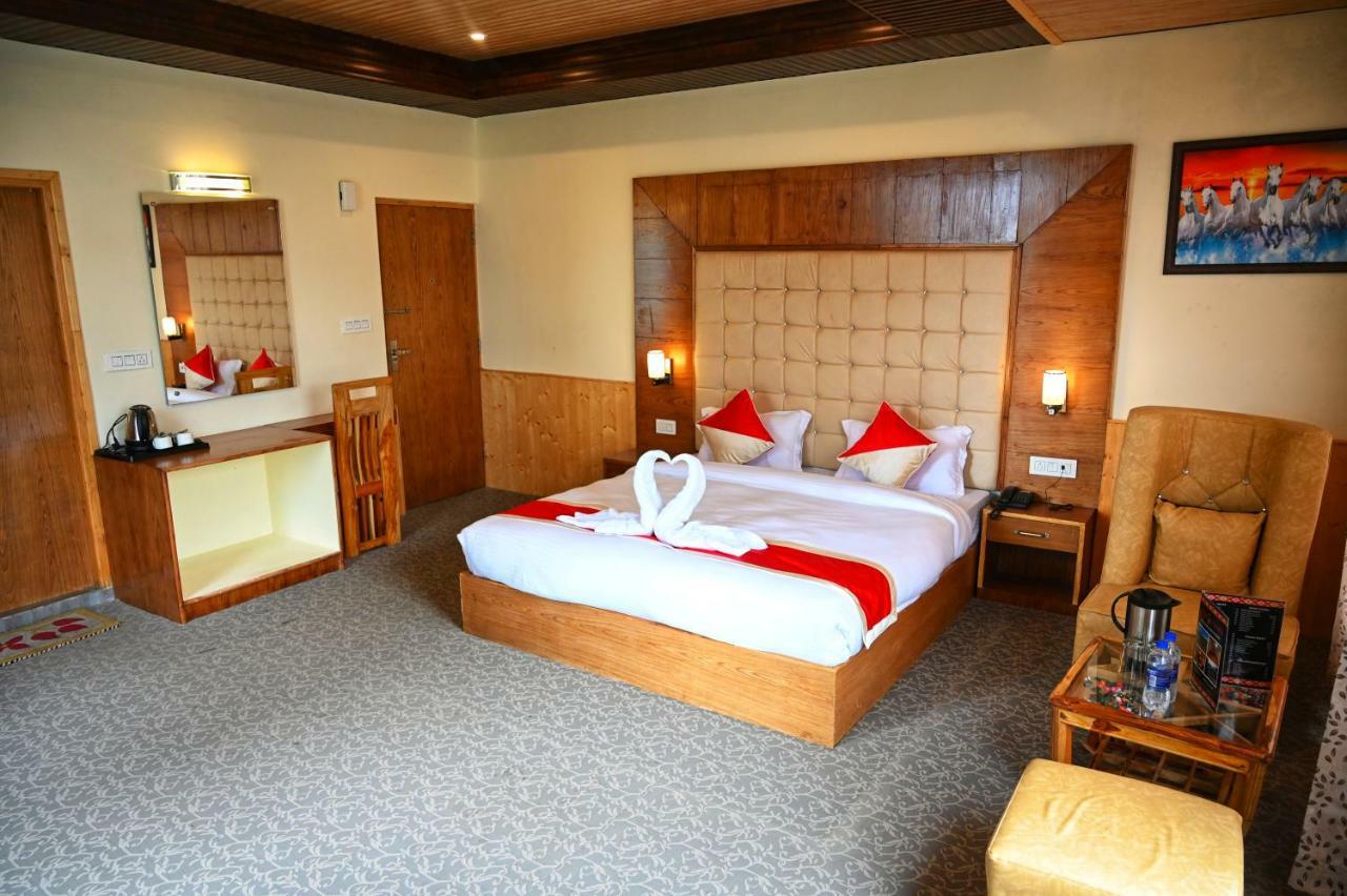 Отель Highq Manali Экстерьер фото
