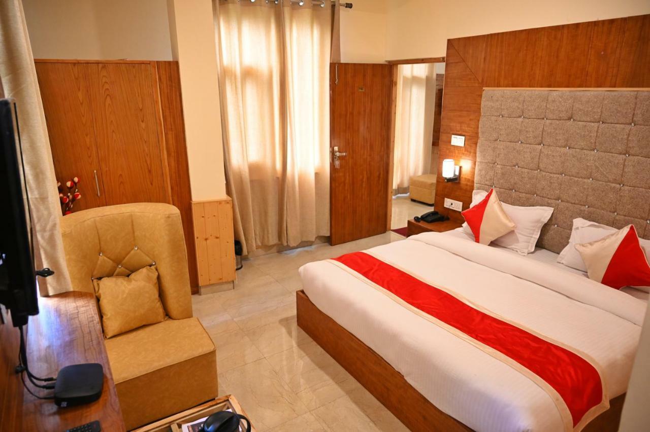 Отель Highq Manali Экстерьер фото